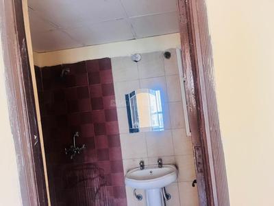 Bathroom Image of 1200 Sq.ft 2 BHK Apartment / Flat for sale in Mahagun Mascot, Crossings Republik Ghaziabad for Rs. 8300000