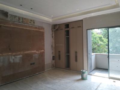 Bedroom Image of 3222 Sq.ft 4 BHK Builder Floor for sale in Mukherjee Nagar New Delhi for Rs. 55000000