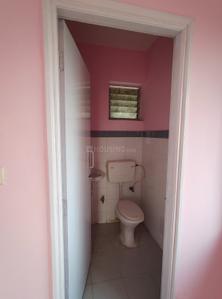 Bathroom Image of 750 Sq.ft 2 BHK Apartment / Flat for rent in Shapoorji Pallonji Shukhobrishti, New Town Kolkata for Rs. 14000