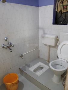 Bathroom Image of 1150 Sq.ft 3 BHK Apartment / Flat for rent in Nabin Nagar Guwahati for Rs. 18000