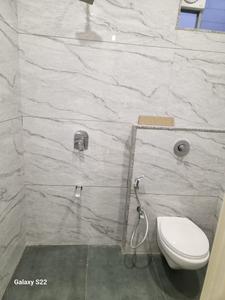 Bathroom Image of 1350 Sq.ft 3 BHK Apartment / Flat for sale in Trinetra By Courtyard, Bhayli Vadodara for Rs. 5200000