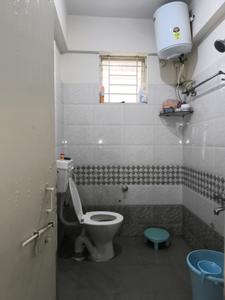 Common Bathroom Image of 1200 Sq.ft 3 BHK Apartment / Flat for rent in Hosakerehalli Bengaluru for Rs. 33500