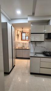 Kitchen Image of 1350 Sq.ft 3 BHK Apartment / Flat for rent in BPTP Discovery Park, Sector 80 Faridabad for Rs. 45000