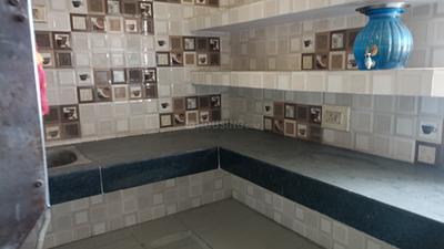 Kitchen Image of 1200 Sq.ft 3 BHK Duplex for rent in Malighat Muzaffarpur for Rs. 9000