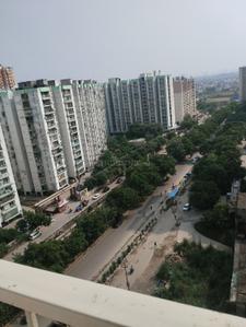 Balcony Image of 995 Sq.ft 2 BHK Apartment / Flat for rent in MR Officer City 2 Phase 2, Raj Nagar Extension Ghaziabad for Rs. 16000