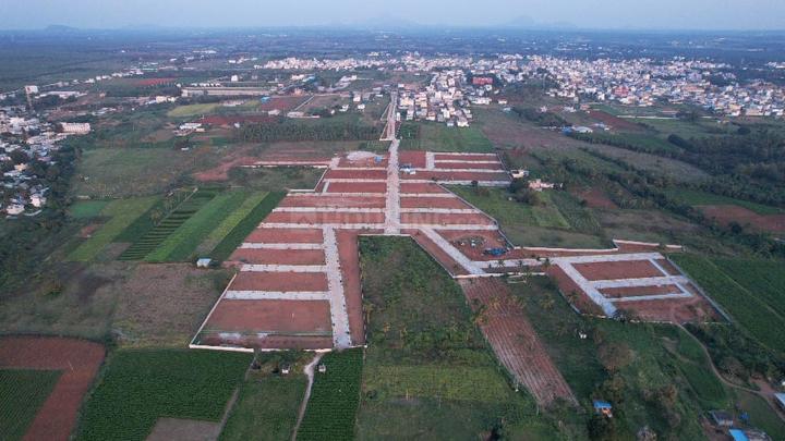 V R FORTUNE  Main Image 1