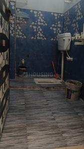 Bathroom Image of 500 Sq.ft 1 BHK Apartment / Flat for sale in Shalimar Garden Ghaziabad for Rs. 2750000