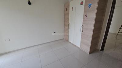 Bedroom Image of 2185 Sq.ft 3 BHK Apartment / Flat for rent in Sunworld Arista Phase 1 Tower 1 2 3 4 6 10, Sector 168 Noida for Rs. 45000