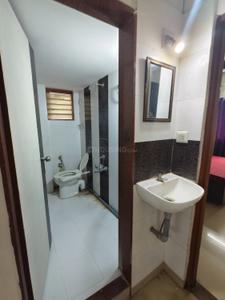 Bathroom Image of 1400 Sq.ft 2 BHK Apartment / Flat for rent in New Alkapuri Vadodara for Rs. 22000