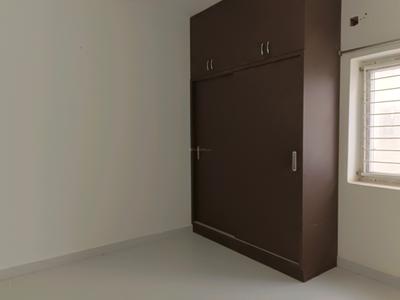 Bedroom Image of 1250 Sq.ft 2 BHK Apartment / Flat for rent in Serilingampally Hyderabad for Rs. 34000