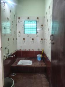 Bathroom Image of 985 Sq.ft 2 BHK Apartment / Flat for sale in Iyyappanthangal Chennai for Rs. 7500000