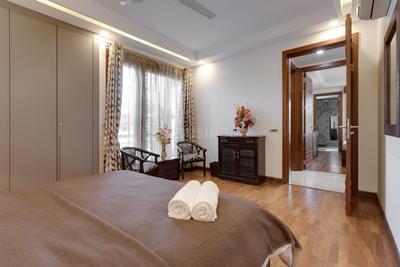 Bedroom Image of 2500 Sq.ft 4 BHK Builder Floor for sale in Anand Niketan New Delhi for Rs. 130000000