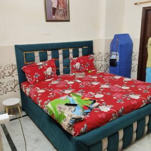 Bedroom Image of 1300 Sq.ft 3 BHK Builder Floor for sale in Shastri Nagar Ghaziabad for Rs. 10000000