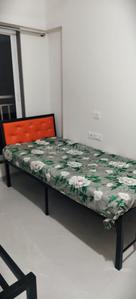 Bedroom Image of NAVKAR PG in Andheri East, Mumbai