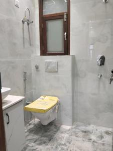 Common Bathroom One Image of 2000 Sq.ft 6 BHK Builder Floor for sale in Rohini Sector 28 New Delhi for Rs. 20100000