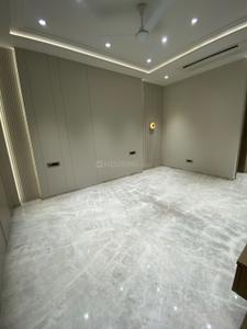 Bedroom Image of 2448 Sq.ft 4 BHK Builder Floor for sale in Model Town New Delhi for Rs. 62500000