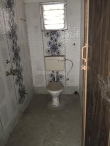 Bathroom Image of 700 Sq.ft 2 BHK Apartment / Flat for sale in Kalikapur, EM Bypass Kolkata for Rs. 3100000