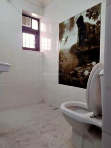 Bathroom Image of 1650 Sq.ft 3 BHK Apartment / Flat for sale in DDA Flats Sarita Vihar, Sarita Vihar New Delhi for Rs. 35500000