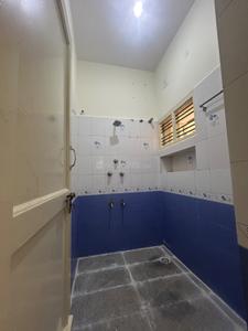 Kitchen Image of 1000 Sq.ft 2 BHK Builder Floor for rent in Hebbal Kempapura Bengaluru for Rs. 25000