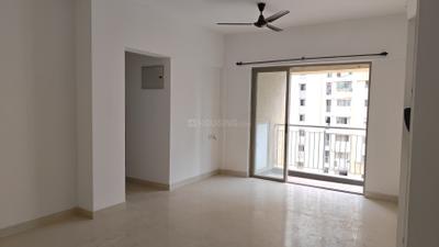 Living Room Image of 1000 Sq.ft 3 BHK Apartment / Flat for rent in Lodha Splendora, Thane West Thane for Rs. 35000