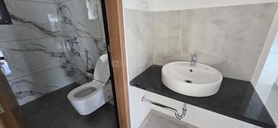 Bathroom Image of 1713 Sq.ft 3 BHK Apartment / Flat for sale in Majestique Signature Towers, Baner Pune for Rs. 21500000