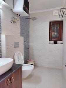 Bathroom Image of 1500 Sq.ft 3 BHK Apartment / Flat for sale in DDA Flats Sarita Vihar, Sarita Vihar New Delhi for Rs. 28500000