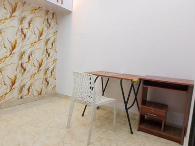 Bedroom Image of 800 Sq.ft 2 BHK Builder Floor for rent in Uttam Nagar New Delhi for Rs. 16500