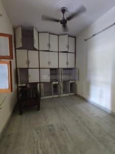 Bedroom Image of 1000 Sq.ft 3 BHK Builder Floor for rent in Mayur Vihar Phase 1 New Delhi for Rs. 26500