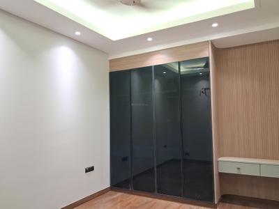 Bedroom Image of 2400 Sq.ft 4 BHK Builder Floor for sale in Paschim Vihar New Delhi for Rs. 62500000
