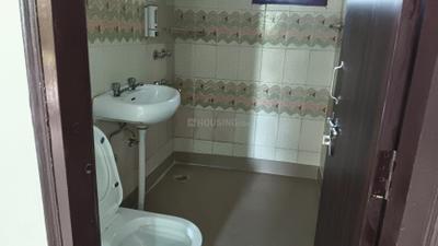 Image of 2400 Sq.ft 4 BHK Apartment / Flat for rent in Sector 11 Dwarka, New Delhi for Rs. 60000