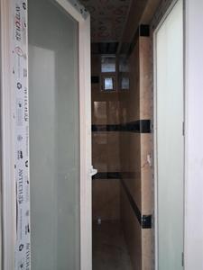 Common Bathroom Image of 1200 Sq.ft 3 BHK Apartment / Flat for sale in Hark Sai Homes 6, Sector 49 Noida for Rs. 6000000