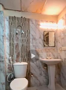 Bathroom Image of 1410 Sq.ft 3 BHK Apartment / Flat for sale in Amrapali Silicon City, Sector 76 Noida for Rs. 15800000