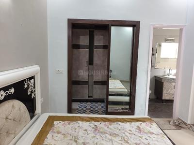 Bedroom Image of 1742 Sq.ft 6 BHK Independent House for rent in Noida Extension Greater Noida for Rs. 40000