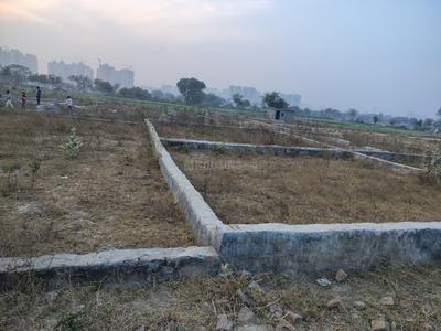 Image of 900 Sq.ft Residential Plot / Land for sale in Sector 110, Noida for Rs. 1800000