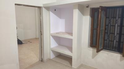 Bedroom Image of 700 Sq.ft 1 BHK Builder Floor for rent in Indira Nagar Lucknow for Rs. 10000