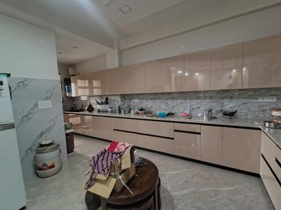 Kitchen Image of 4500 Sq.ft 4 BHK Builder Floor for sale in Sector 10A Gurgaon for Rs. 43000000