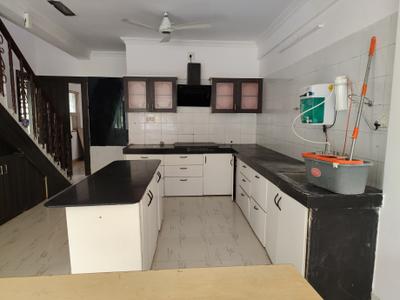 Kitchen Image of 2000 Sq.ft 3 BHK Villa for rent in Undri Pune for Rs. 40000