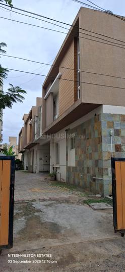 Rathinamangalam Main Image 1