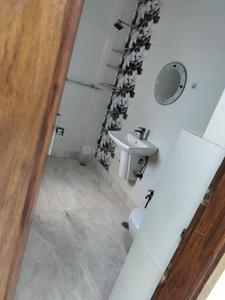 Bathroom Image of 1600 Sq.ft 2 BHK Builder Floor for rent in Sector 48 Noida for Rs. 32000