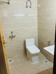 Bathroom Image of 1500 Sq.ft 3 BHK Builder Floor for sale in South City Floors 1, Sector 41 Gurgaon for Rs. 19500000