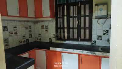 Kitchen Image of 1250 Sq.ft 2 BHK Builder Floor for rent in Jankipuram Garden Lucknow for Rs. 12000