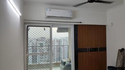 Bedroom Image of 850 Sq.ft 2 BHK Apartment / Flat for rent in Gaurs Siddhartham, Siddharth Vihar Ghaziabad for Rs. 30500