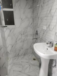 Bathroom Image of 611 Sq.ft 1 BHK Apartment / Flat for sale in Earthcon Casa Grande, Chi V Greater Noida for Rs. 7000000