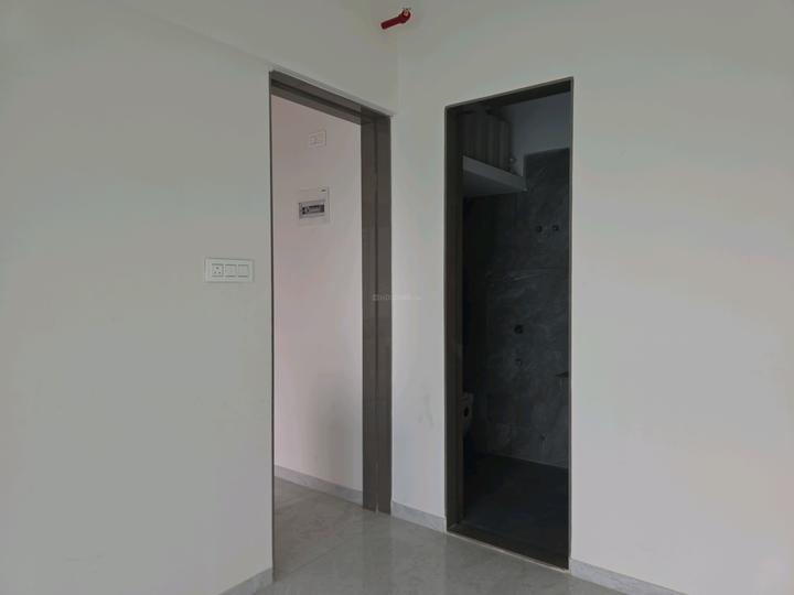 Near Bachraj Lifespace Main Image 1