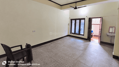 Bedroom Image of 900 Sq.ft 2 BHK Builder Floor for rent in Rajajipuram Lucknow for Rs. 10000