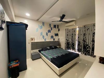 Bedroom Image of 3006 Sq.ft 4 BHK Apartment / Flat for rent in Vaishnodevi Kingston, Bhatha Surat for Rs. 80000