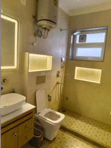 Bathroom Image of 900 Sq.ft 1 BHK Builder Floor for rent in RWA Chittaranjan Park Block B, Chittaranjan Park New Delhi for Rs. 52000