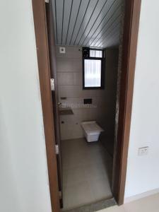 Bathroom Image of 1575 Sq.ft 2 BHK Apartment / Flat for rent in Anant Parmeshwar, Adalaj Gandhinagar for Rs. 18000