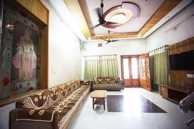 Hall Image of 5850 Sq.ft 5 BHK Independent House for sale in Bapunagar Ahmedabad for Rs. 31100000