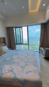 Bedroom Image of 1300 Sq.ft 2 BHK Apartment / Flat for sale in Piramal Aranya Avyan Tower, Byculla Mumbai for Rs. 53500000